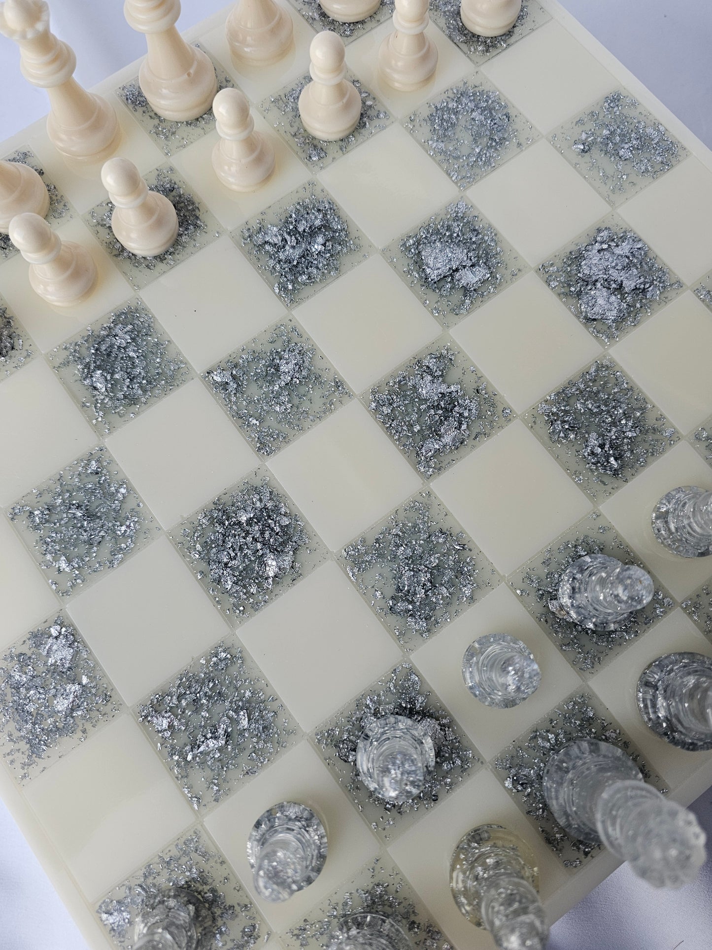 Jeu d'échiquier beige